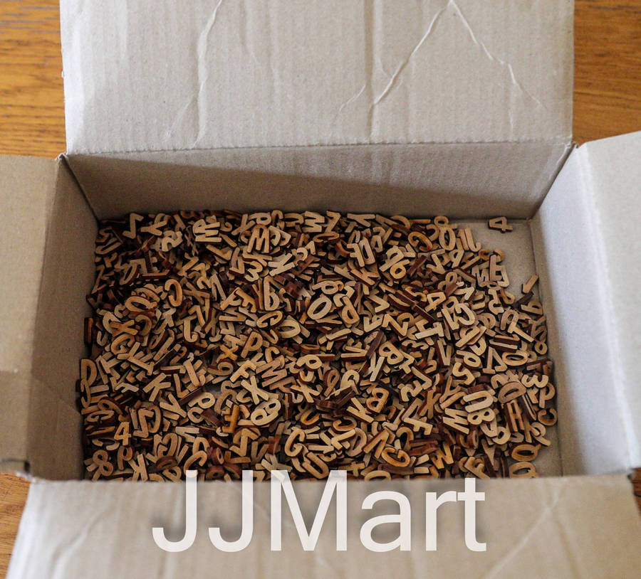 Box of cut out letters and numbers (+/- 1250 in total)