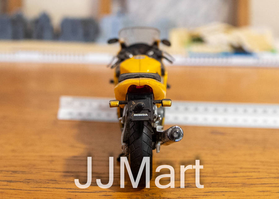 Honda CBR600 F4 Model Diecast Motorcycle by NewRay - Yellow Motorbike scale model