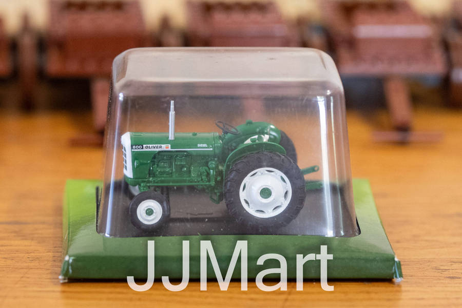 Hachette Partworks-Scale Model-Tractor - Oliver 600