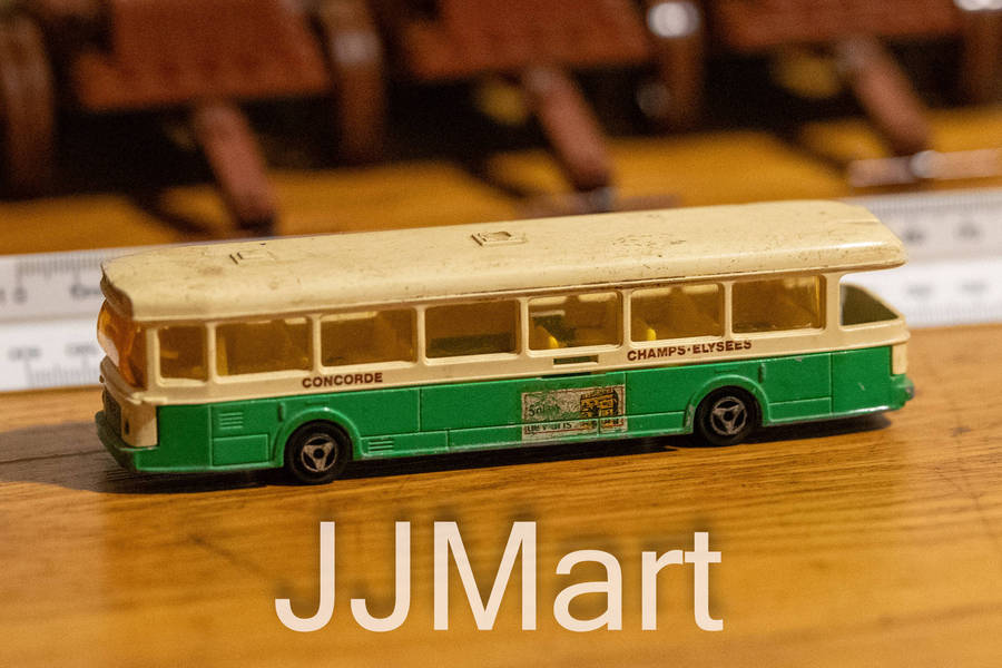 Vintage Majorette No. 310 Autobus Saviem Bus Concorde Champs-Elysees Green and White 1/87 Scale Die