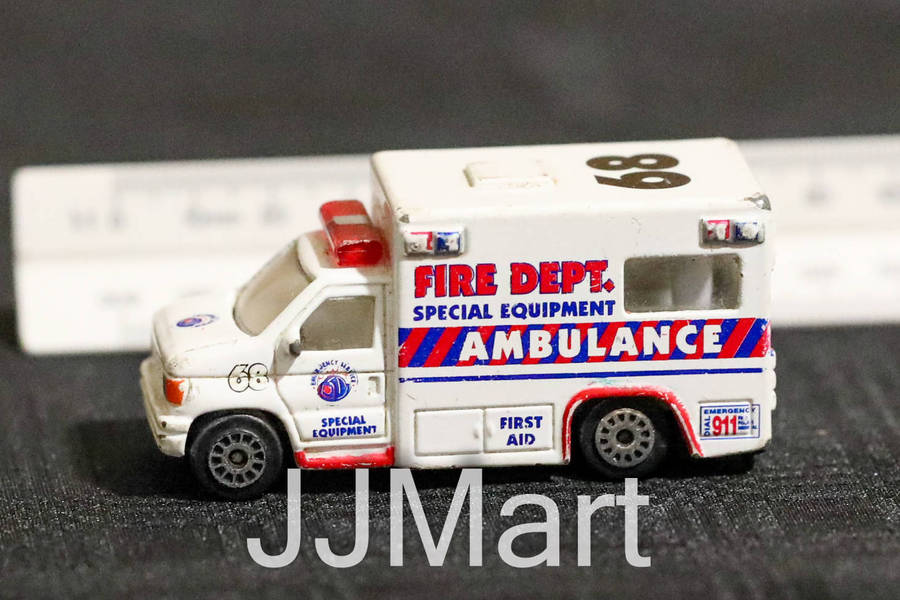 Realtoy Ford F Ambulance Model Car