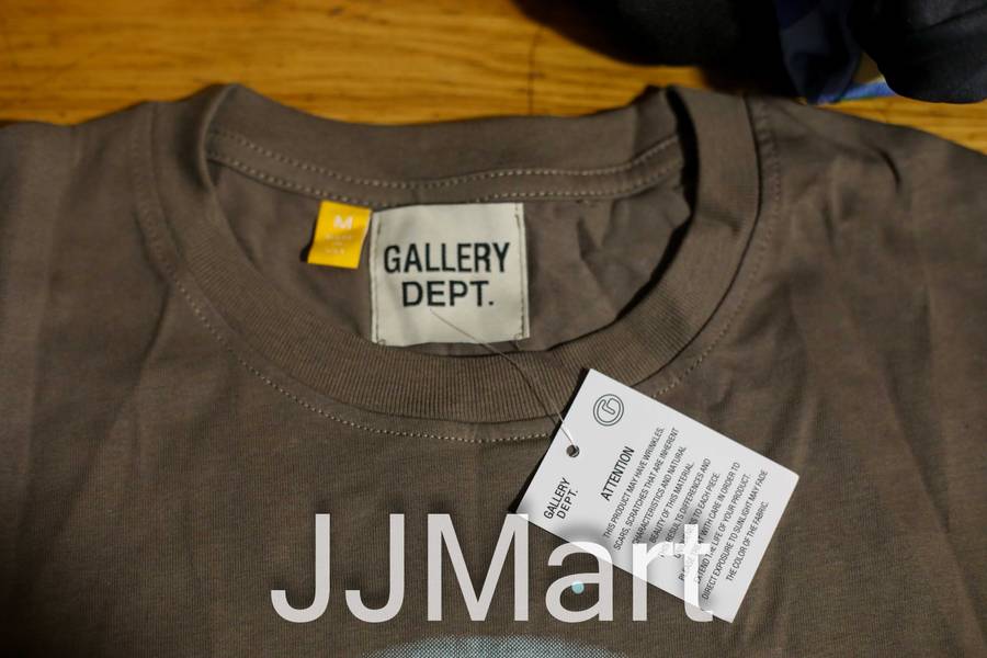 Gallery Dept T- Shirt -ART THAT KILLS - M
