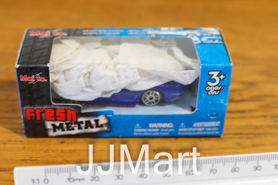 Dodge Viper GTS  1996 Maisto Fresh Metal 100 Collection Die Cast - Boxed