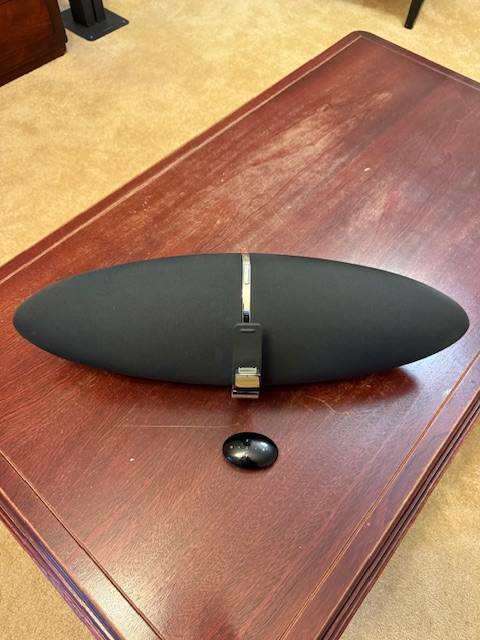 Bowers and Wilkins Zeppelin Air Audiophile Speaker System