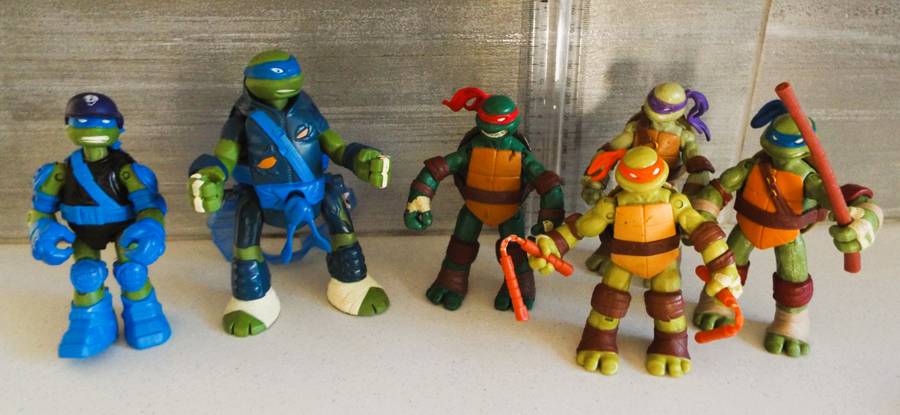 6 x ninja turtles as   1 lot