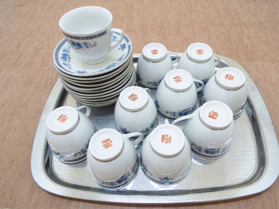 vintage ,,Nice lot of 20 items   10 tea cups and 10 sources as 1 lot