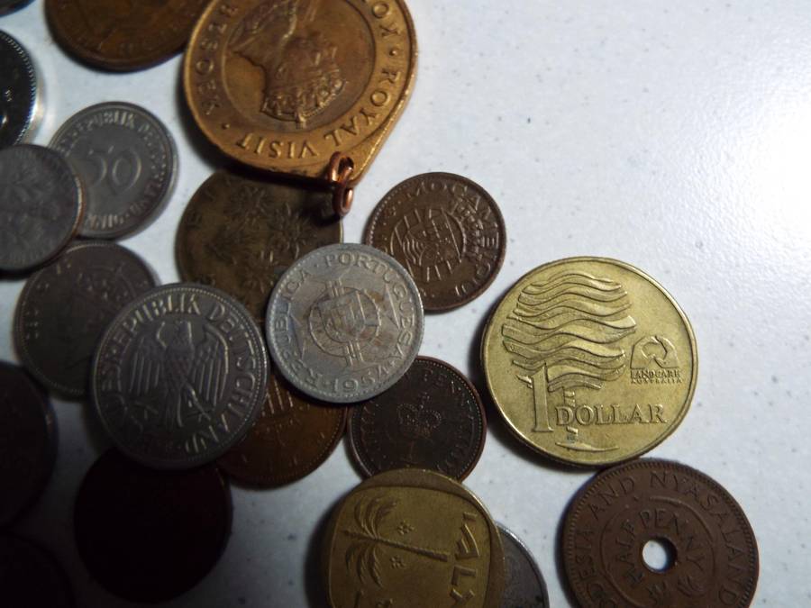 30 X MIX WORLD COINS AS 1 LOT