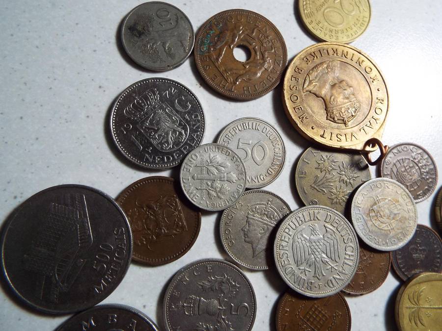30 X MIX WORLD COINS AS 1 LOT