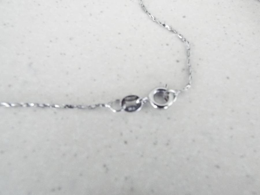 Jewellery lot with 2 hanging stands and assorted pieces