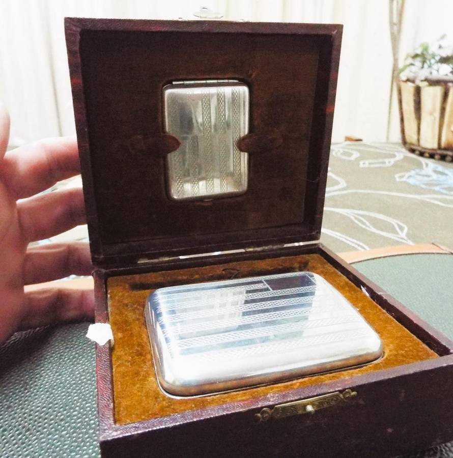 NICE Vintage / antique cigarette case and match vesta cigarette box