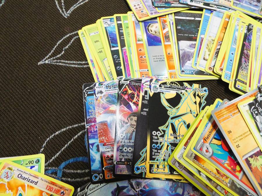 Pokemon Collectable Cards Lot - 300+ Cards