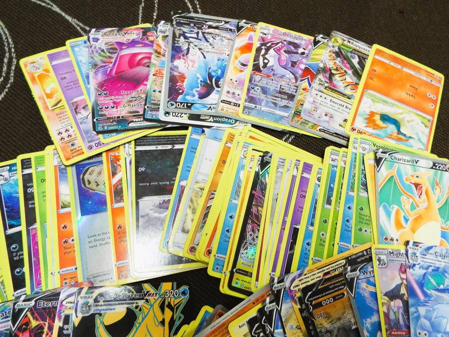 Pokemon Collectable Cards Lot - 300+ Cards