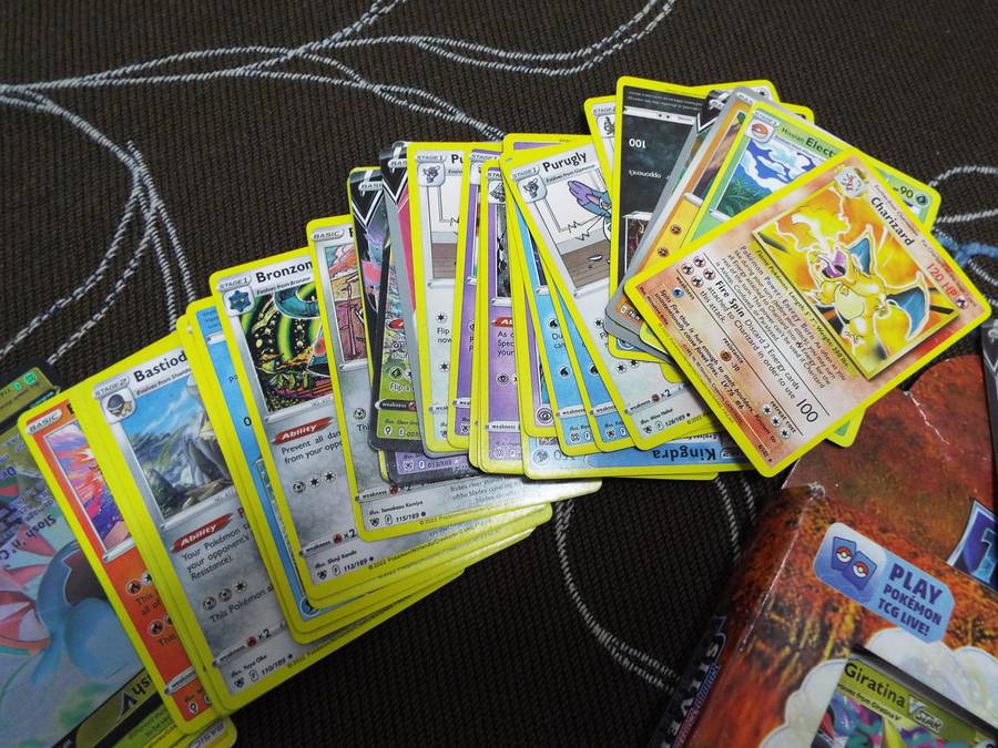 Pokemon Collectable Cards Lot - 300+ Cards