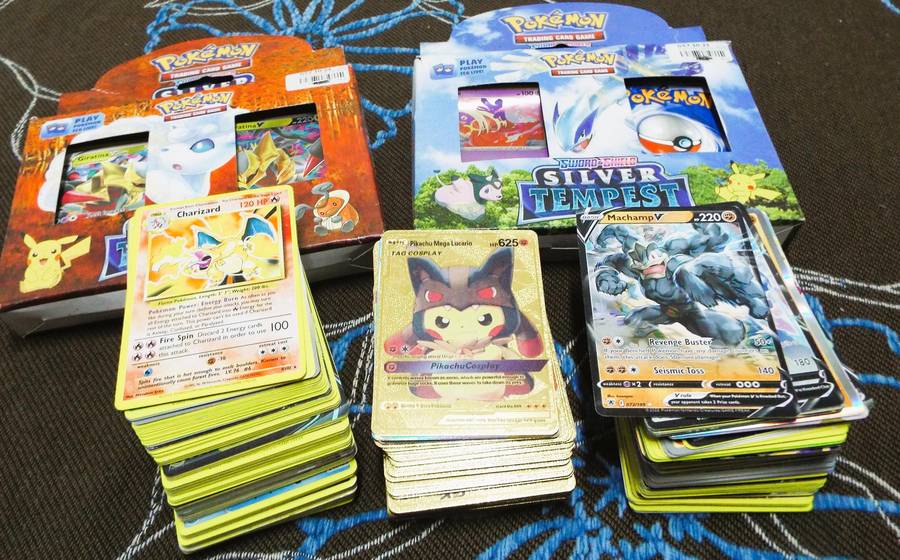 Pokemon Collectable Cards Lot - 300+ Cards