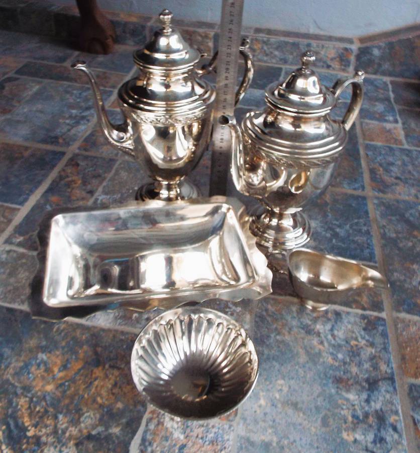 Vintage lot of nice bling bling