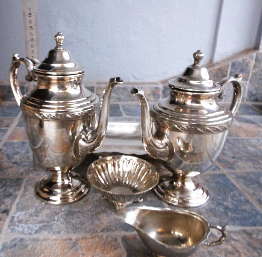 Vintage lot of nice bling bling