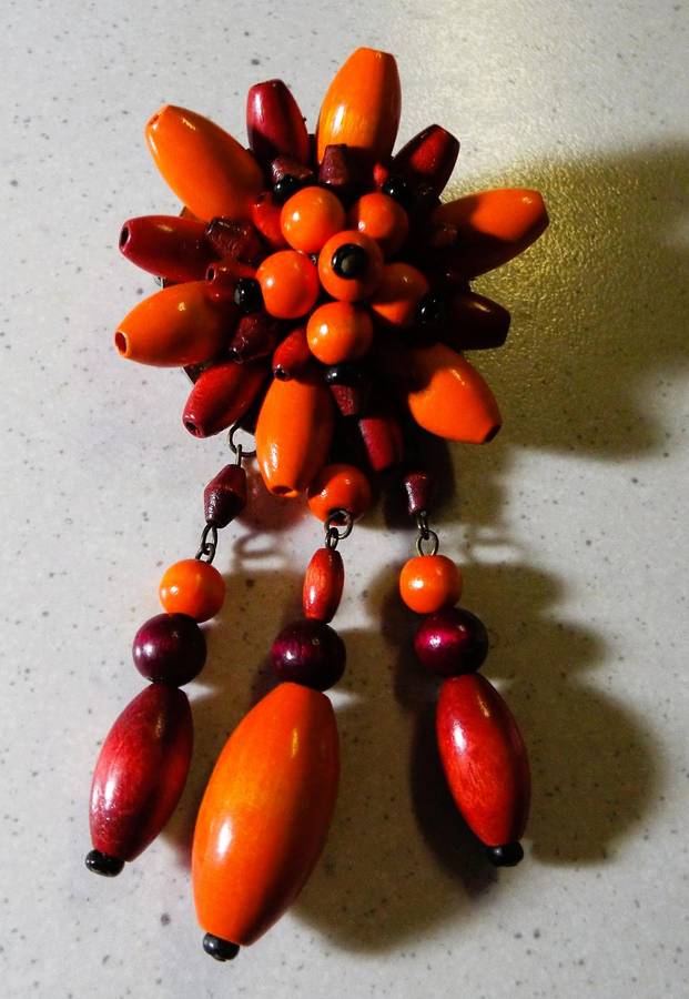 Large VINTAGE wood bead dangle brooch