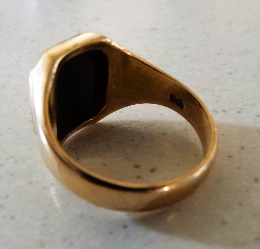 VINTAGE 9CT mens ring