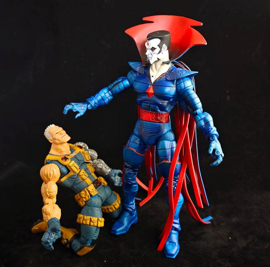 ToyBiz Marvel Legends Mr Sinister