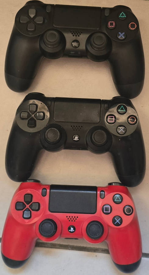 PS4 console, games and controllers PLS READ