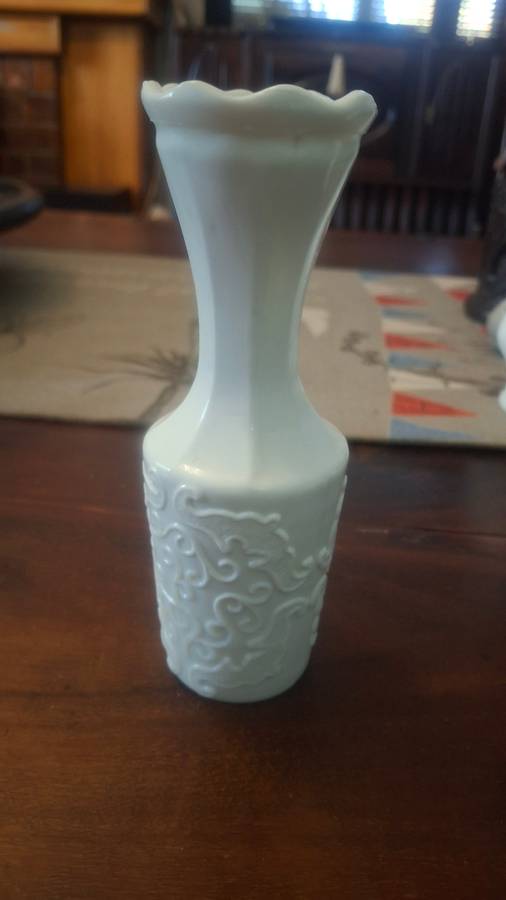 Milk glass vase