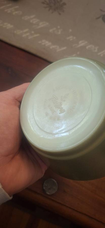 Fire king vintage milk glass bowls x 2