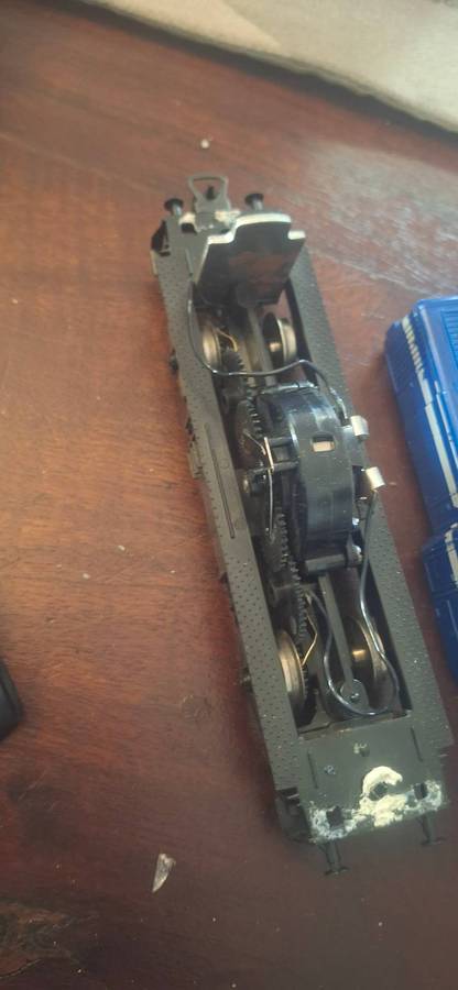 LIMA HO 1:87 SCALE-BLUE TRAIN SET