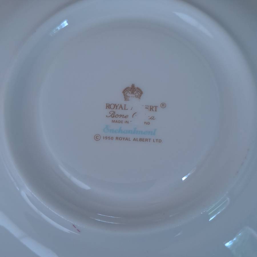 Royal Albert Trio - Enchantment (Trio number 2)
