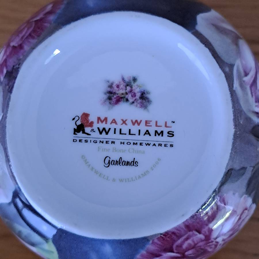 Maxwell Williams Milk Jug and Sugar Bowl - 'Garlands'