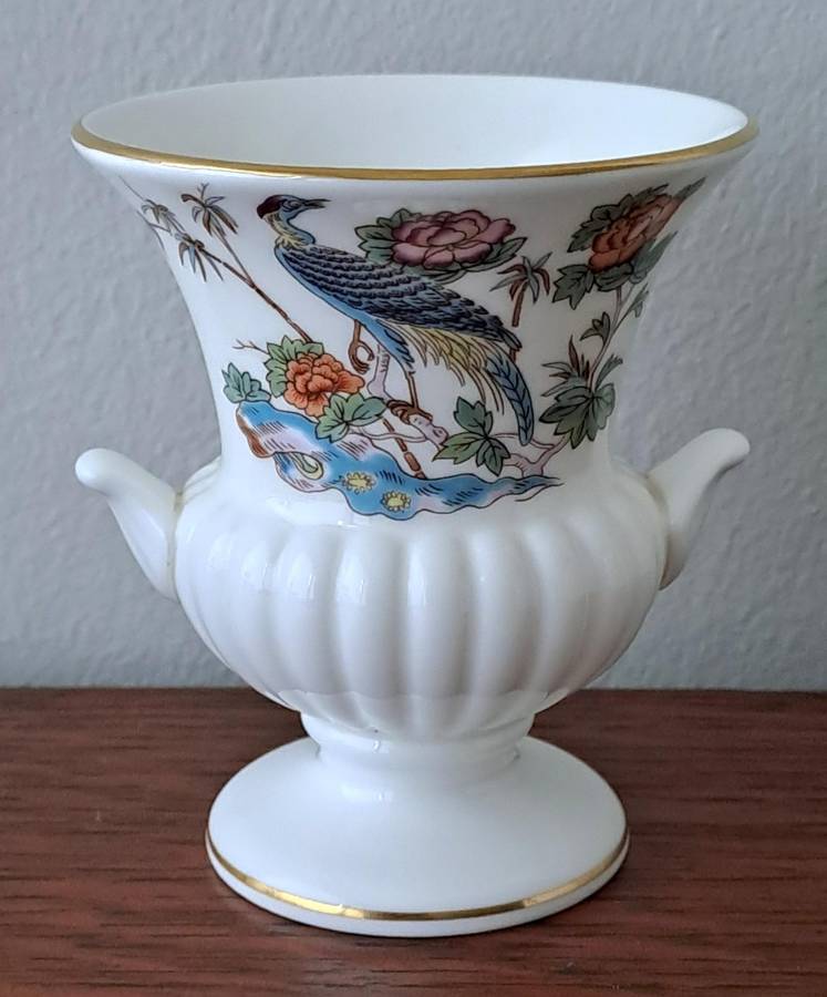 Wedgwood Kutani Crane Urn Shape Vase