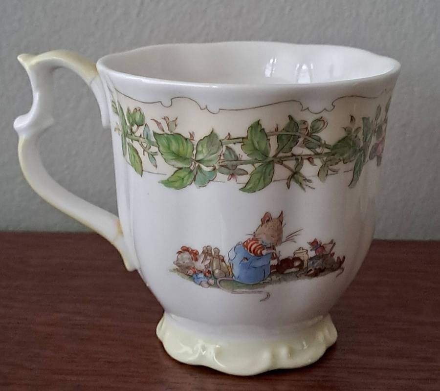 Royal Doulton Brambly Hedge Beaker 'Spring"