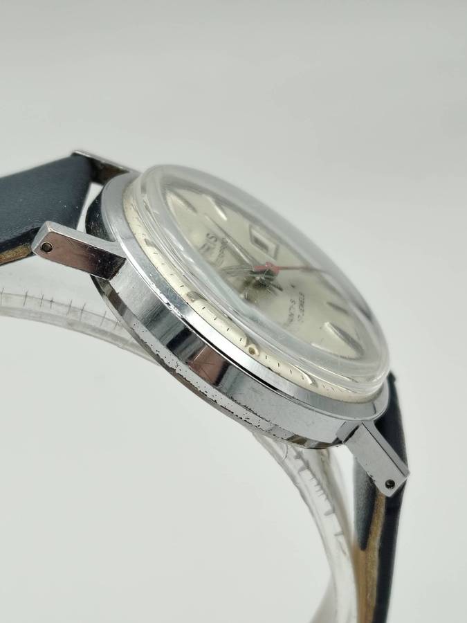 Oris manual wind 33mm ex crown