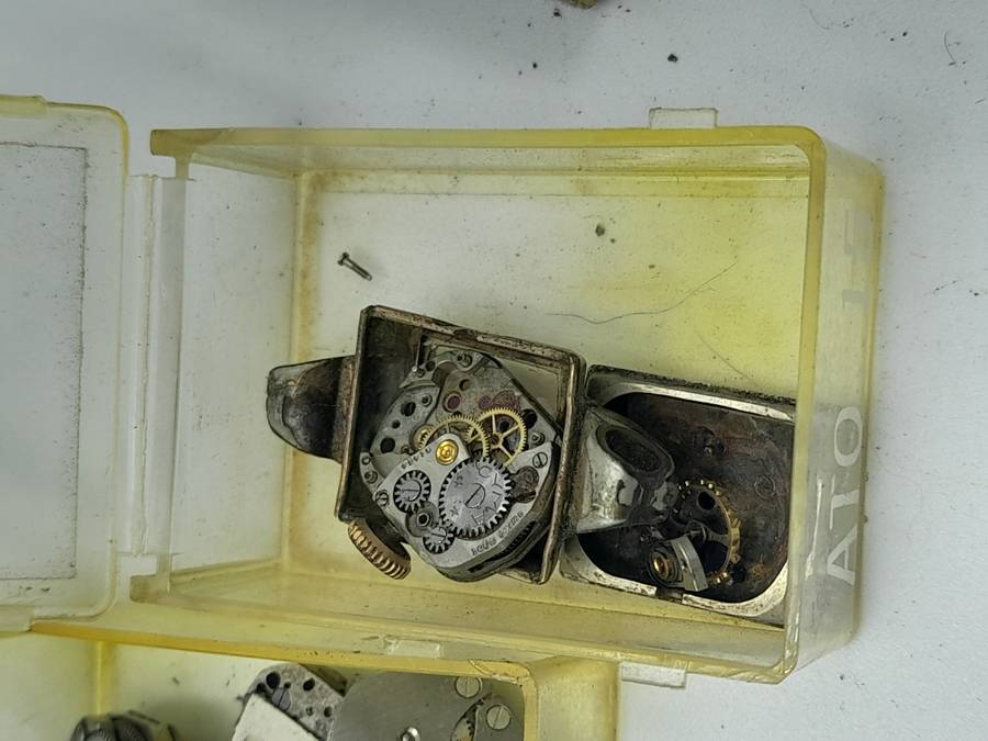 Watch parts for steampunk/repairs