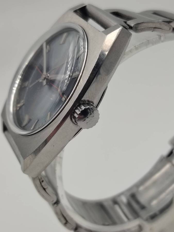 Citizen manual wind 33mm ex crown REF 63-4093