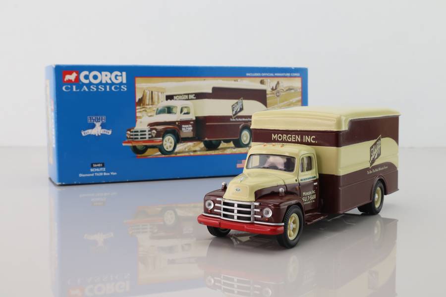 Schlitz Beer Diamond T620, Box Van, (US Road Transport)