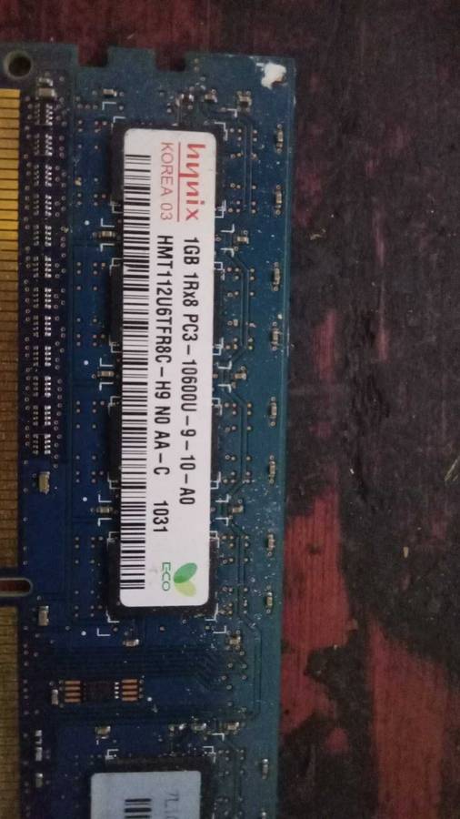 Assorted computer RAM modules