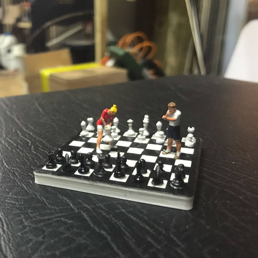 HO Scale Figure Scene - Giant Chess