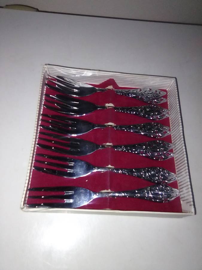 Vintage 2 x set's Elwezetta Dutch chrome plate Forks boxed. Wedding gift's that were stored.