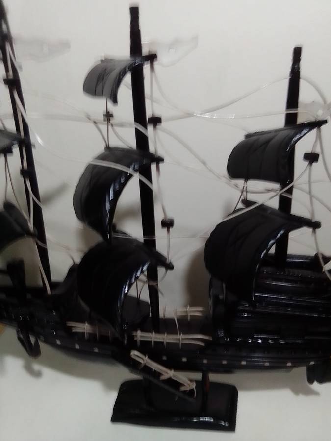 Pirates of Caribbean large Tall Ship Model of "The Black Pearl" mounted and in solid wood.