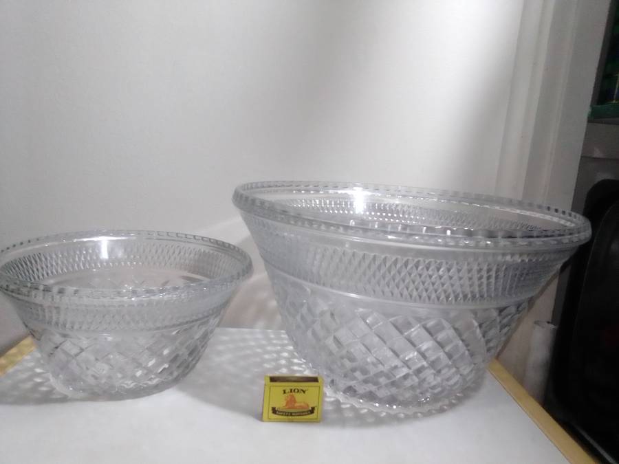 Wow a KIG Indonesia year 1970 Punch set 18 cups and hook's, 2 Ladles, 2 bowls. One doubles as a Bowl