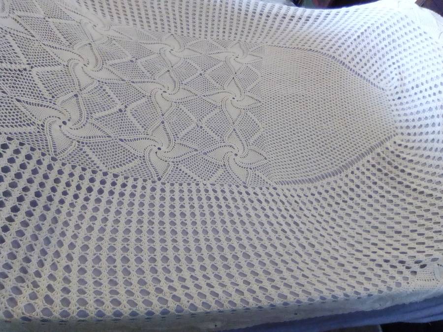 Awesome an extra-large Crocheted oblong/oval Tablecloth Size: 3mx2m in Excellent condition.