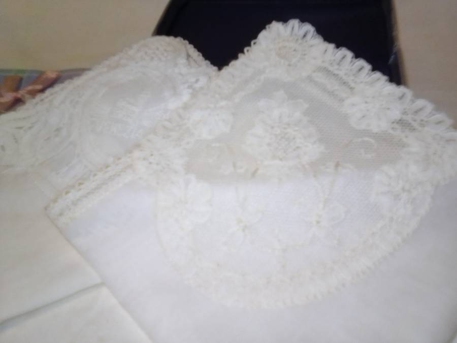 Vintage 2 lots. Women Cotton Handkerchiefs "Burgee Belgium" 1 monogramed "Venezia" 3 Other French