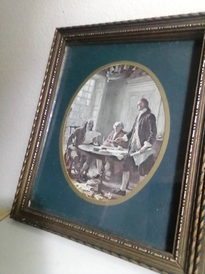 Medallion Wall Arts. Men at High finance and a musician earning his keep.