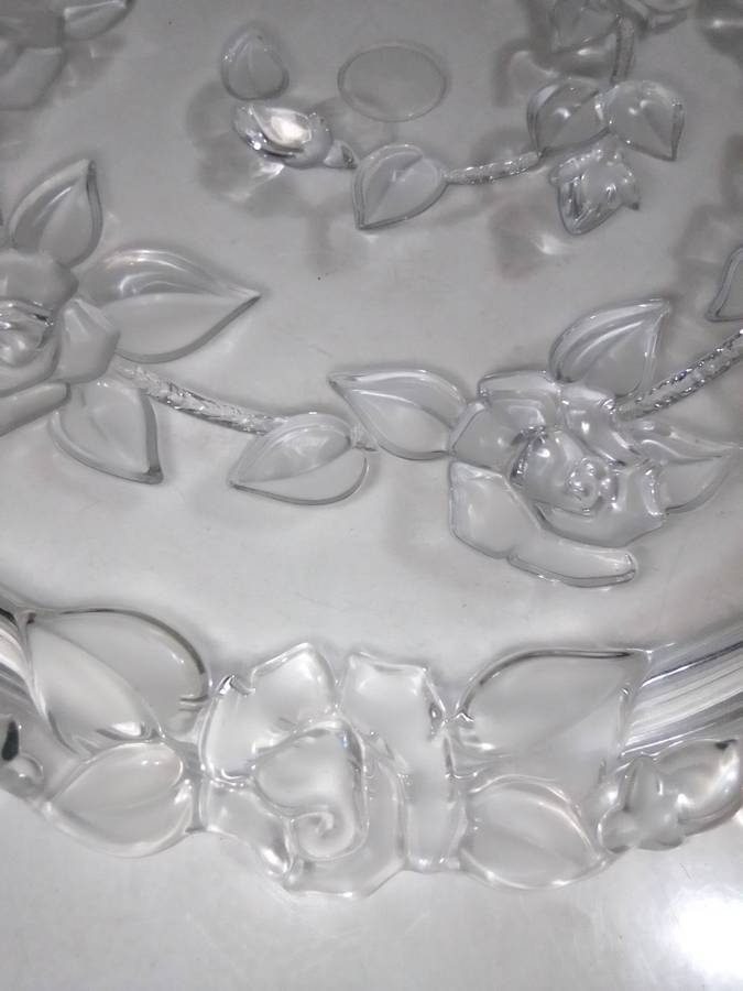 Mikasa Walther Glas Crystal Carmen Cake Plate Glass Floral Large Made In West German + Cake Lifter.