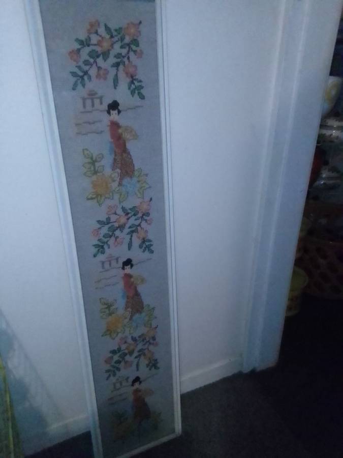 Wow A long and narrow vertical wall art under glass wall hanging Chinese Tapestry.