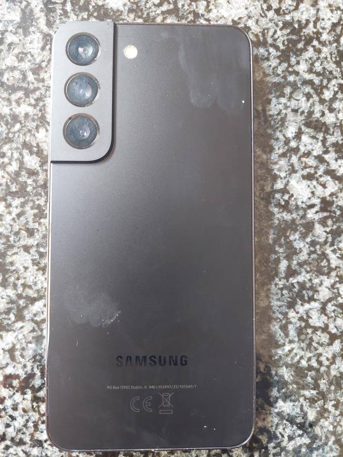 Samsung S22 , 256GB , 5G  . dual sim