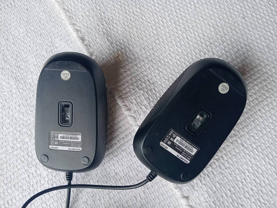 GIGABYTE M6300 mouse (one bid for 2 units)