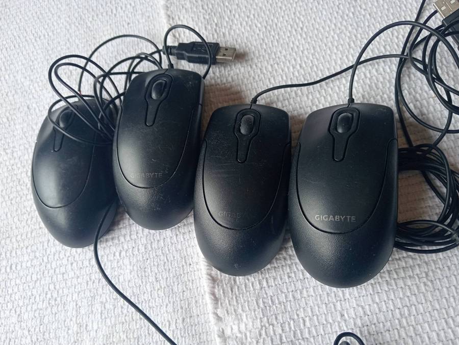 Gigabyte KM5200 Mouse  4 Units (One Bid)