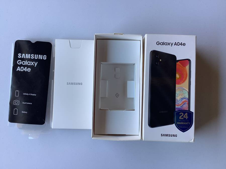 SAMSUNG GALAXY A04e BOX
