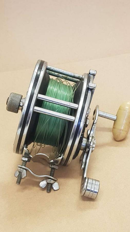 PENN 49 fishing reel ( narrow spool)